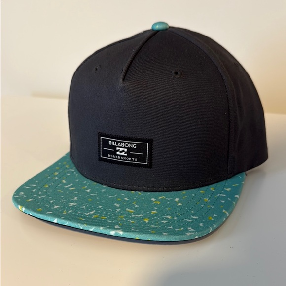 Billabong Other - Billabong Grey and Blue Snapback Hat